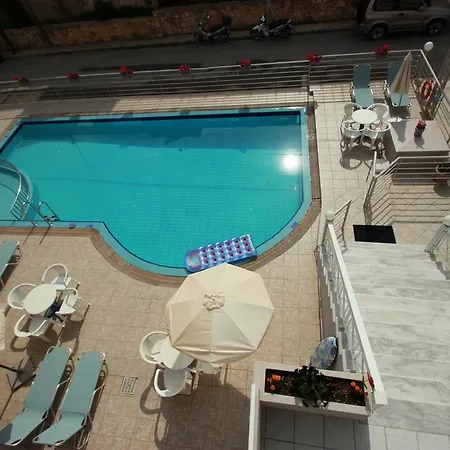 Aparthotel Anna Maria 2*